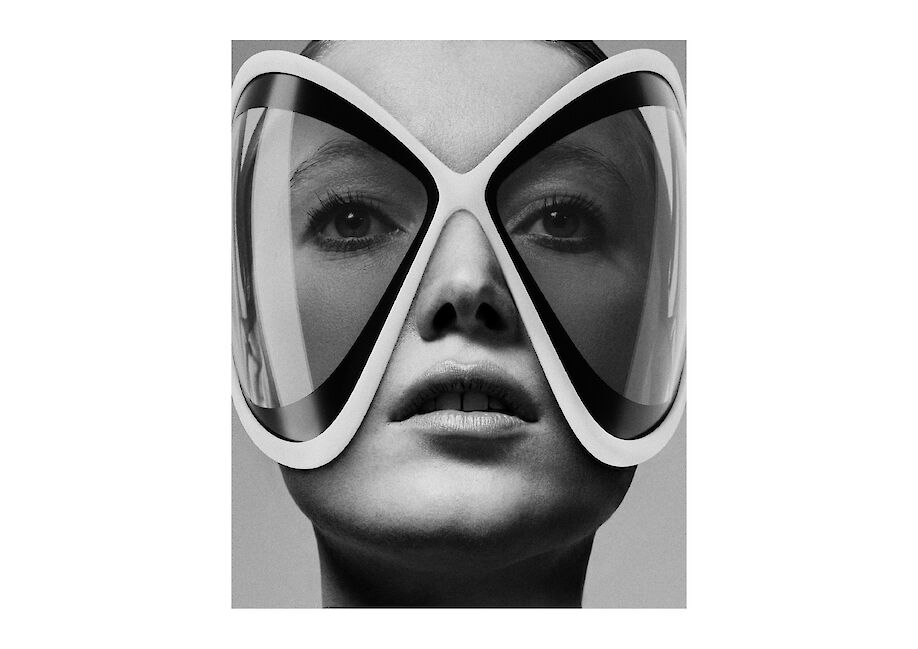 CYRILL MATTER shoots a PIERRE CARDIN hommage with elements all done in CGI for STUDIO MAGAZINE