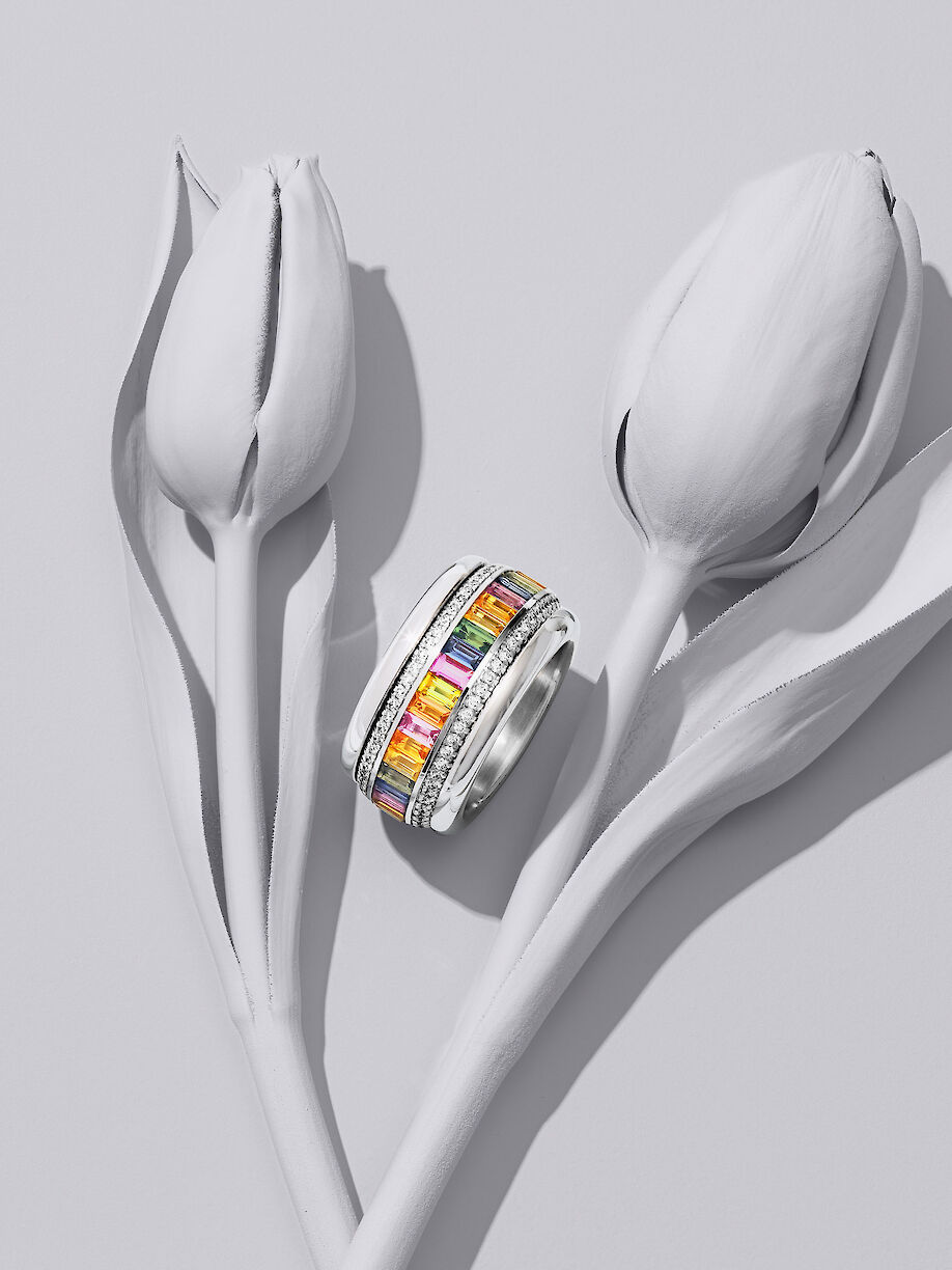 ARMIN ZOGBAUM shoots the shades of spring for BUCHERER fine jewellery